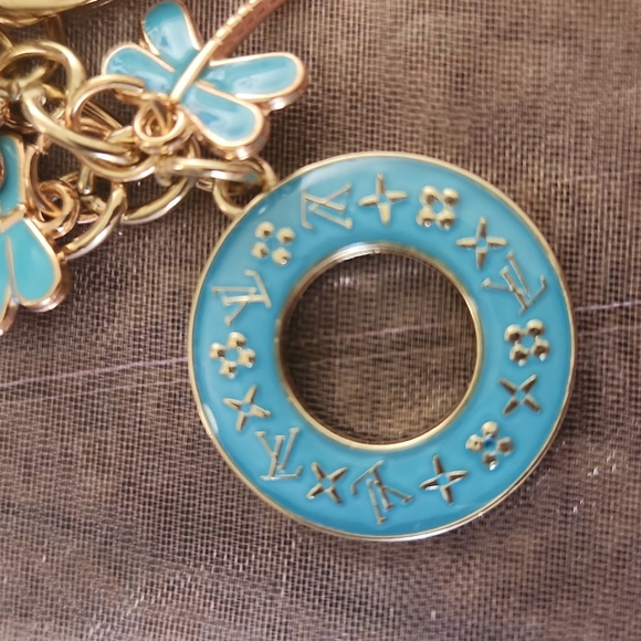 LOUIS VUITTON CHARM ON UNBRANDED KEYCHAIN - Picture 2 of 2